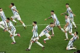 金年会部门-关于梅西梅开二度，巴萨客场高开低走的信息