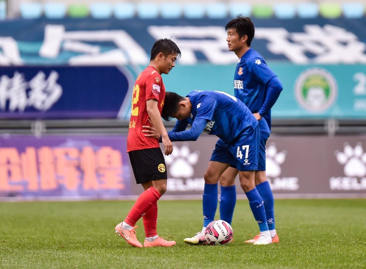 球队备战劲旅比赛，主帅集训现况解析