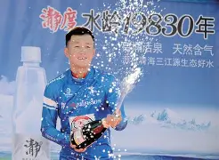 亚洲球员个人表现抢眼，贡献关键进球